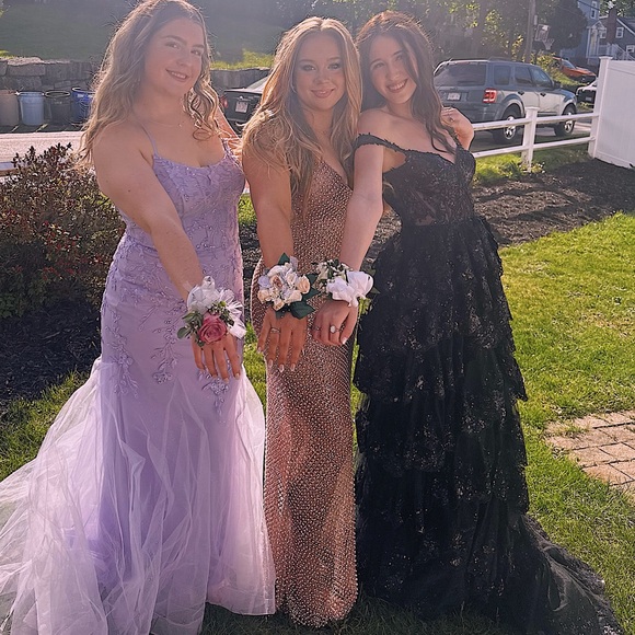 Alamour The Label Elsa Gown - Picture 5 of 7